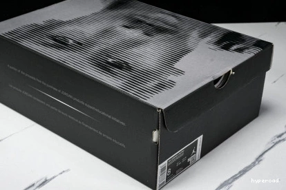 Hyperoad Jordan “Rare Air Air” 4 1027